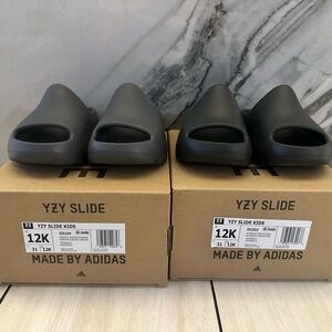 Yeezy Slides 12c